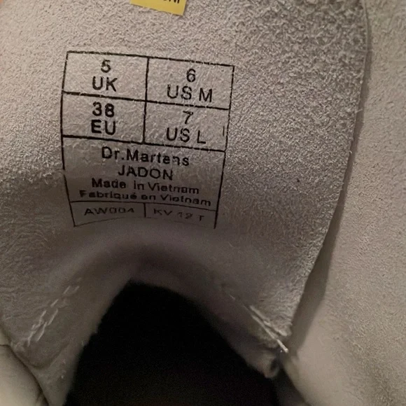 Size 7 Dr Martens White Jadons - Picture 4 of 4